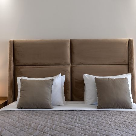 Splendour Hotel And Suites Firostefani Ngoại thất bức ảnh