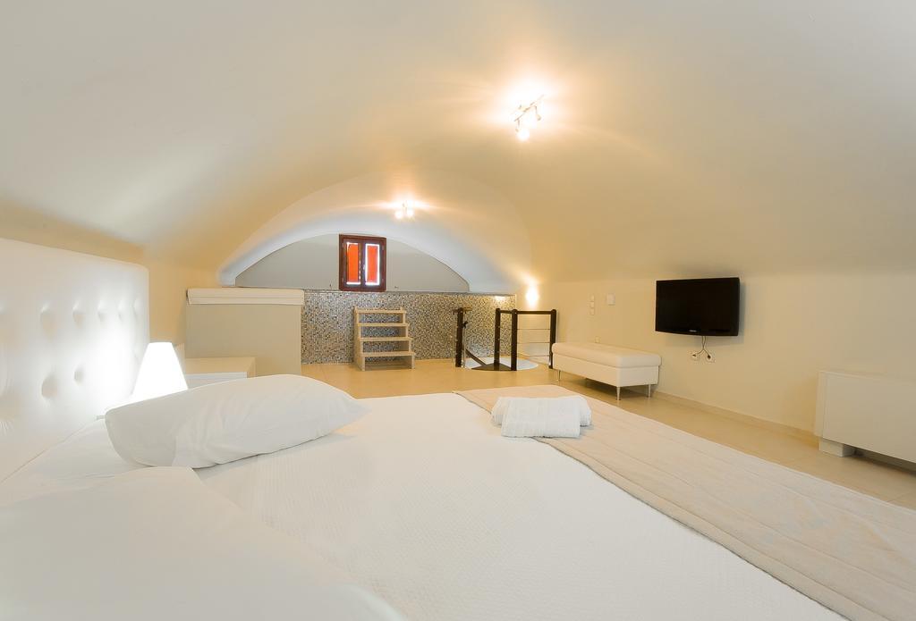 Splendour Hotel And Suites Firostefani Ngoại thất bức ảnh