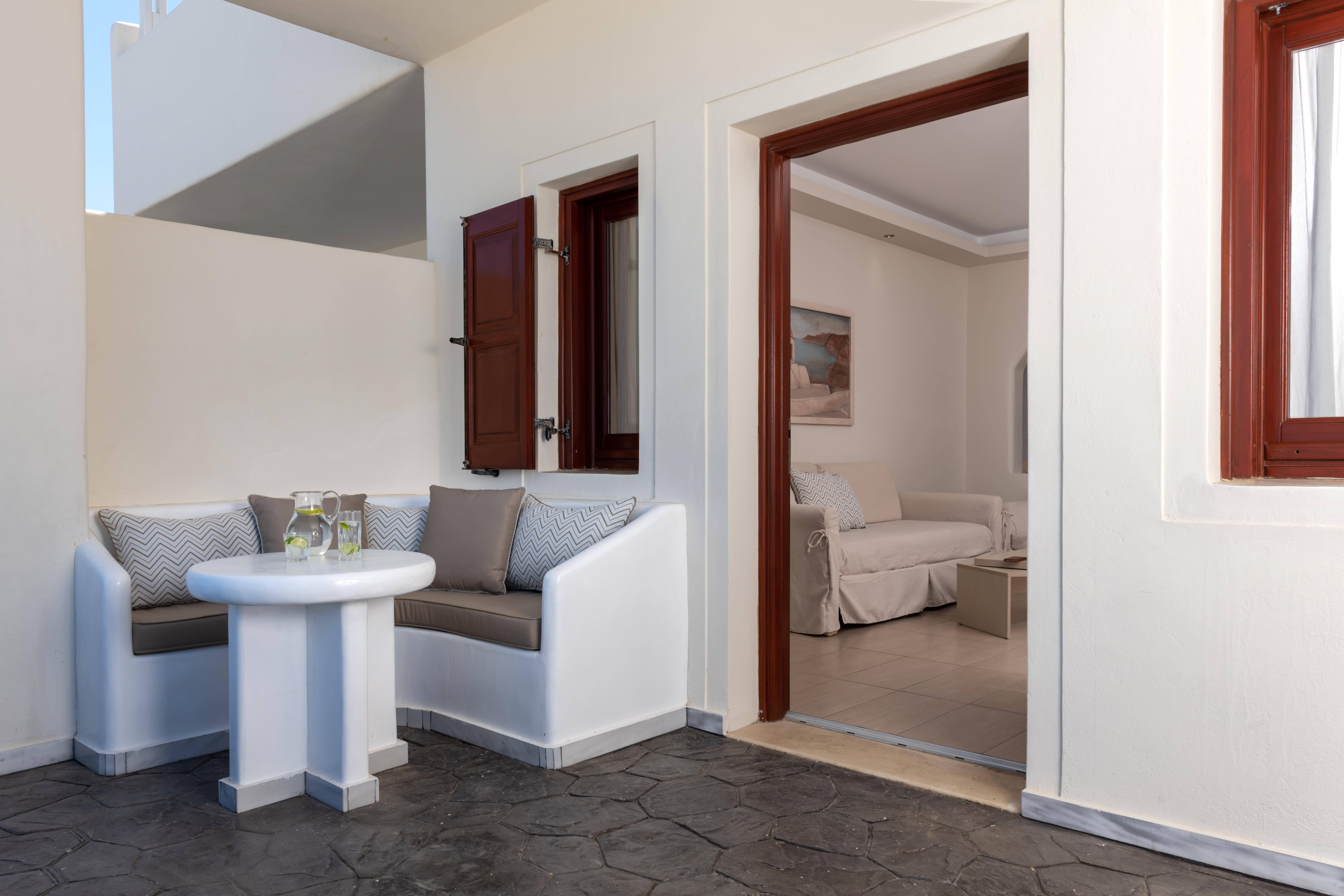 Splendour Hotel And Suites Firostefani Ngoại thất bức ảnh