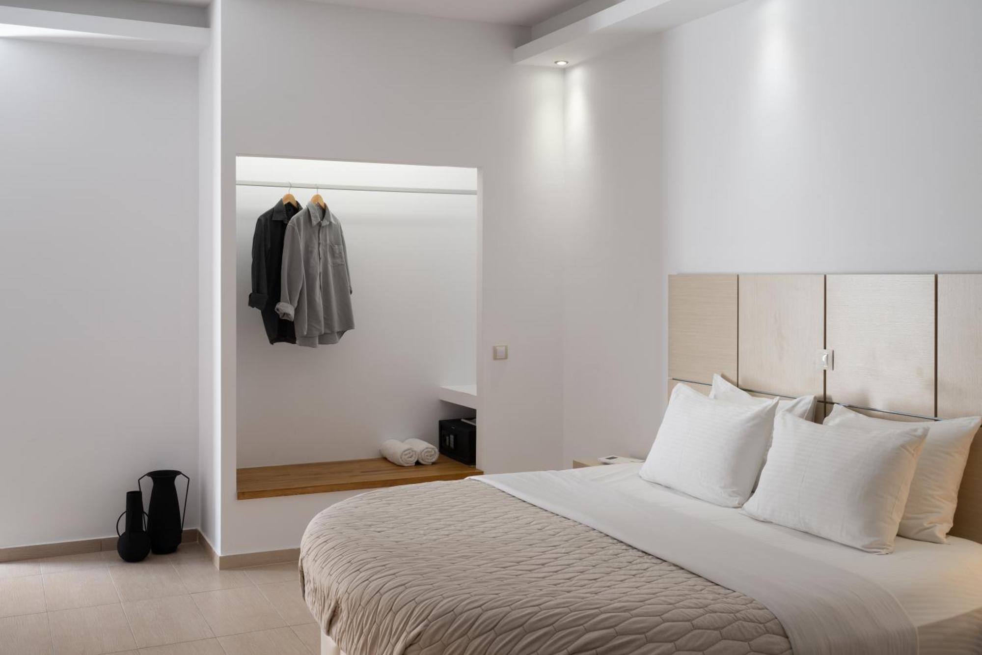 Splendour Hotel And Suites Firostefani Ngoại thất bức ảnh