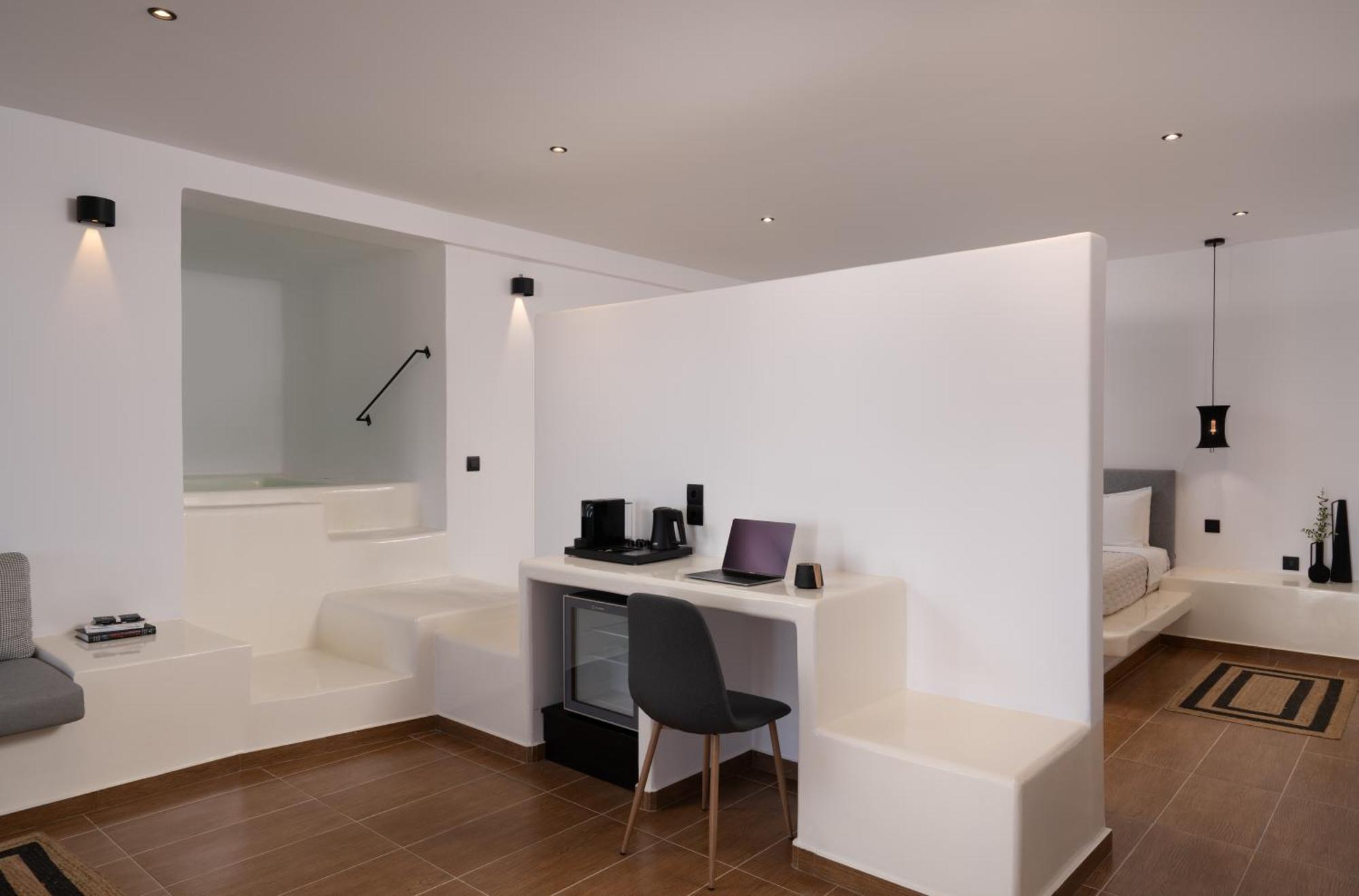 Splendour Hotel And Suites Firostefani Ngoại thất bức ảnh