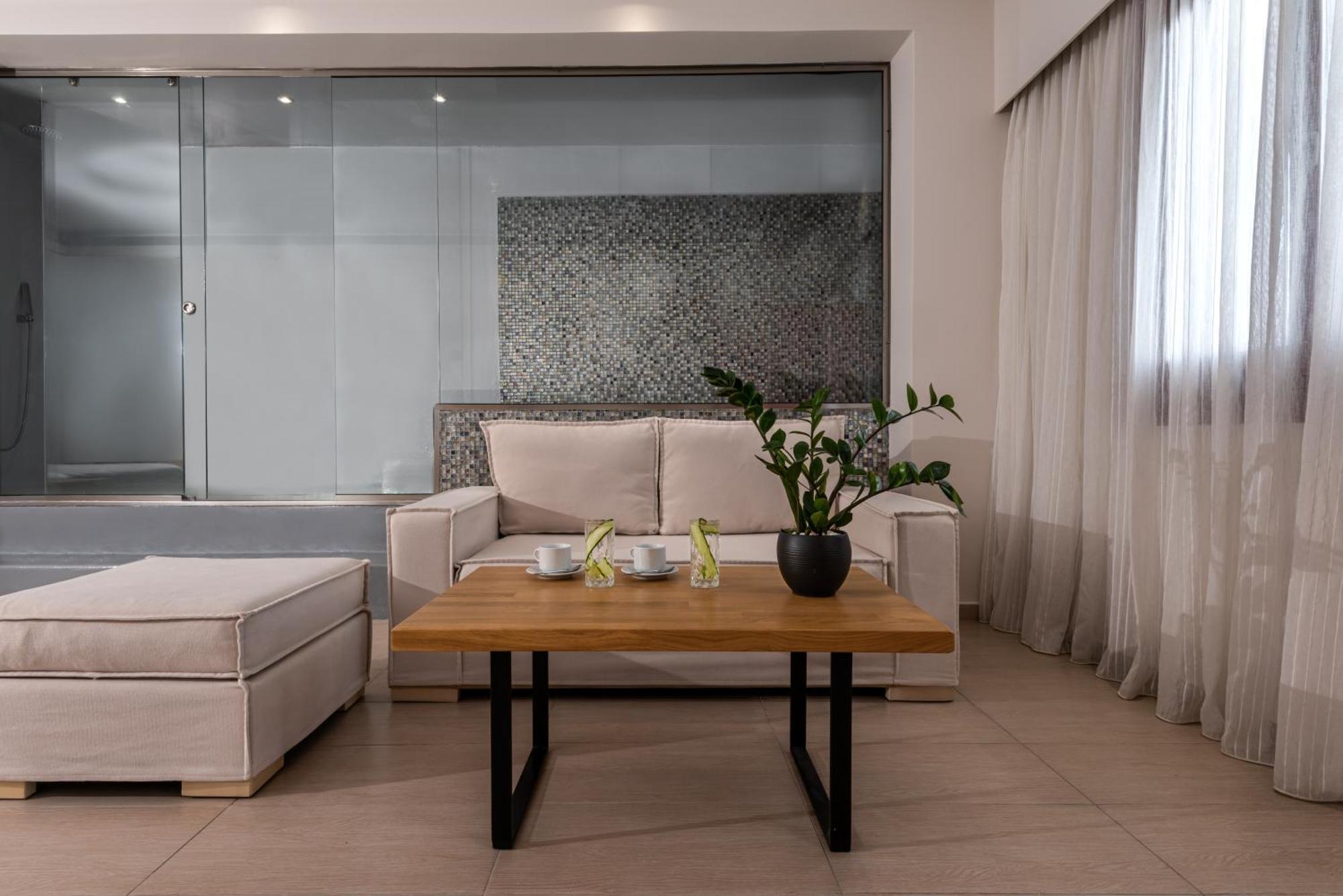 Splendour Hotel And Suites Firostefani Ngoại thất bức ảnh